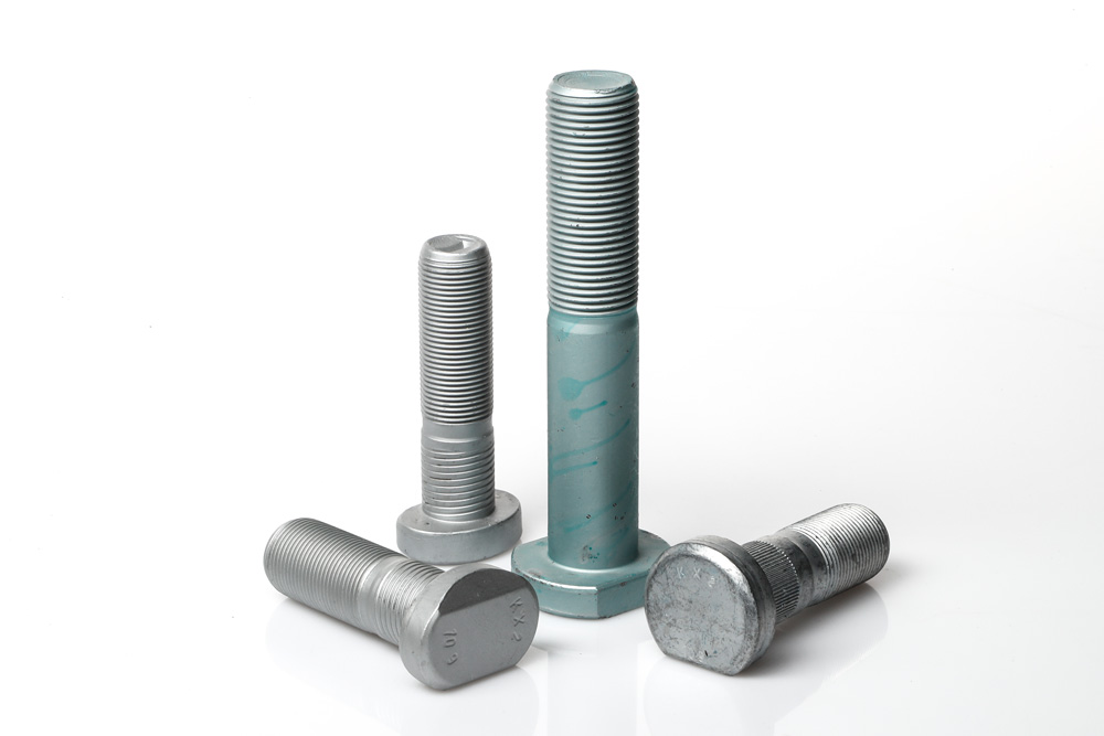 gewindebolzen-4fastening